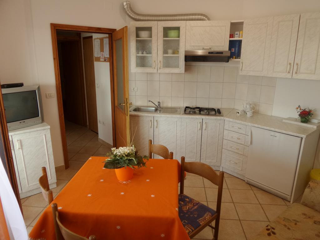 Apartmani Lina 우마그 외부 사진