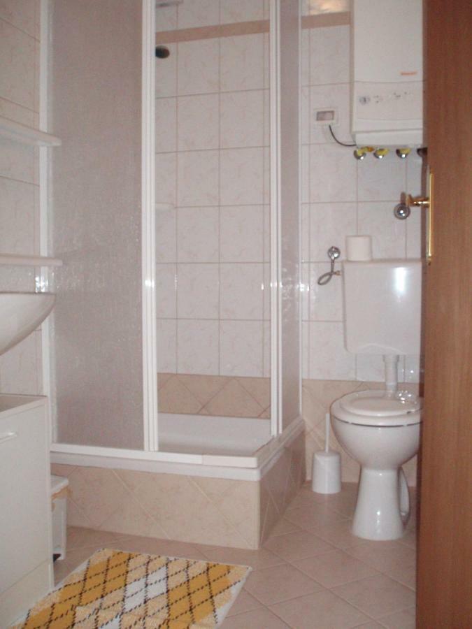 Apartmani Lina 우마그 외부 사진